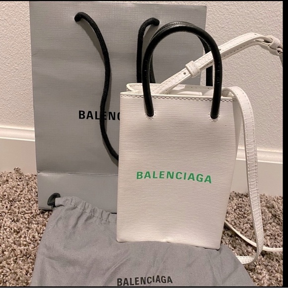 Belenciaga crossbody bag - Picture 1 of 9